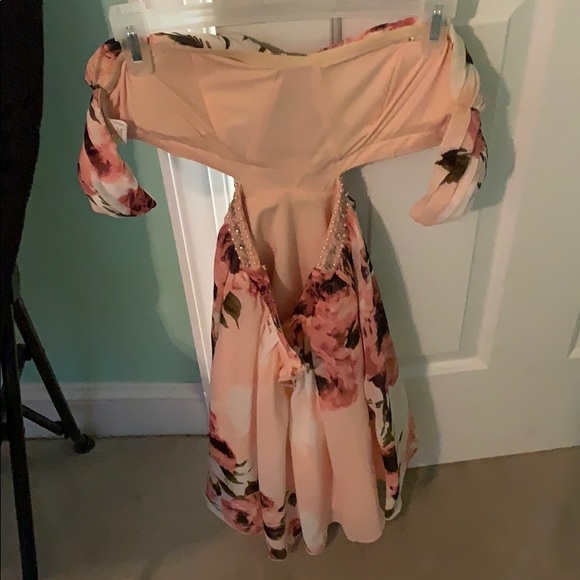 Short prom/ formal dress - Picture 2 of 4